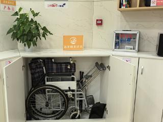 工行上饶信州支行适老化服务温暖“银发族”