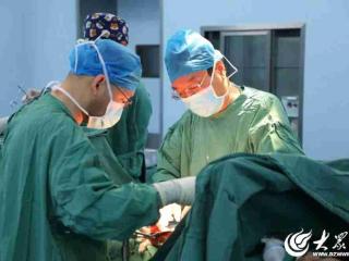 青滨附院肝胆外科成功完成院内首例保留脾脏胰体尾部切除术