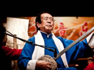 冯少先、冯满天、冯朗庭三代乐手正乙祠同台传民乐薪火
