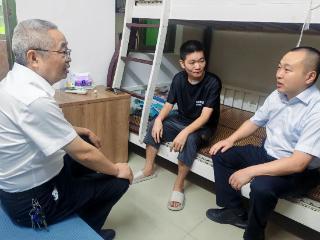 海南地矿：慰问患病员工传递组织温情
