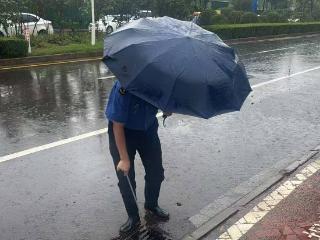 闻“汛”而动，临沂市河东区综合行政执法局筑牢秋后防汛安全屏障