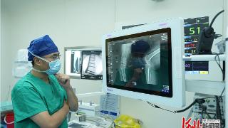 在现场｜刘国彬：精准修复膝关节