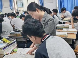 济宁市实验中学老师杨小娣深耕教研二十二载