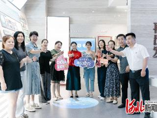 河北建材职业技术学院邀请毕业校友参加思政课