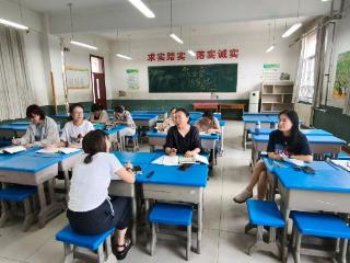 示范为引促教学，临沂南坊小学开展全学科教研员示范课
