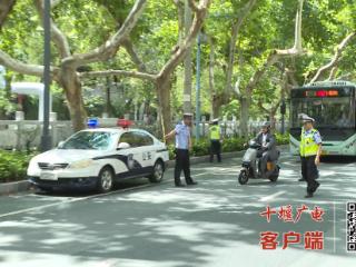 十堰交警开展专项整治，这样“任性”骑行会被罚