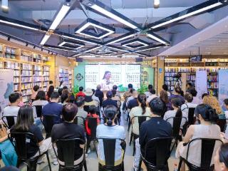 张静格律诗集《一举风荷正未央》作品分享会在深圳成功举办