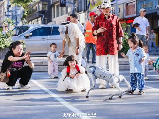 AI反诈现场“解密”，机器人热舞助阵！贵州网安宣传周科技感爆棚