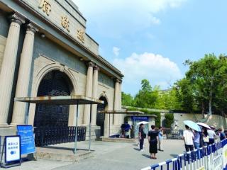“银发团”扎堆“错峰游”