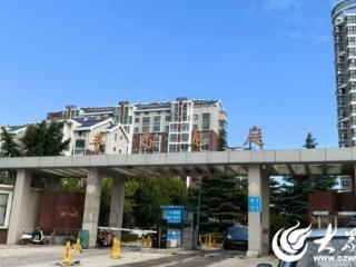 莱州半岛龙庭小区：安全通道堆放易燃杂物隐患难消，物业拒答、社区称“无好办法”