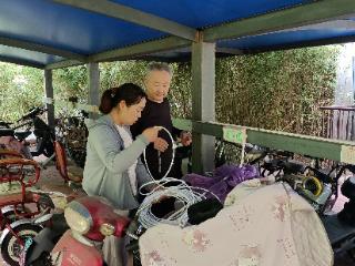 为民办实事|上高街道双龙社区点亮车棚暖民心 精细服务解民忧
