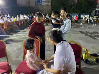 上蔡县“百市千县”中医药文化惠民暨第二届中医药文化夜市活动在坊城广场成功举办