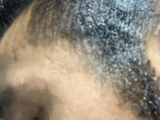 华商记者帮|市民在直播间买了染发剂 用后黑色物质粘头皮 店家客服：已发起售后退款 但要寄回产品