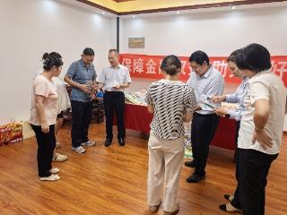 中国人寿泰山区支公司履职尽责“五进入”营造安全、透明、健康的金融环境