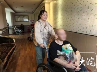 蚌埠一女子悉心守护患病哥哥：亲情不会因为任何事情改变