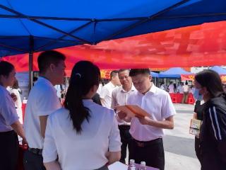 海南陵水县政协开展“主题党日+为民办实事”活动