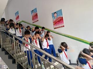 淄博市博山区四十亩地小学：铭记历史守初心 防空演练筑安全