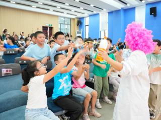 干冰火焰空气炮 神龙小学趣味实验点燃科学梦想