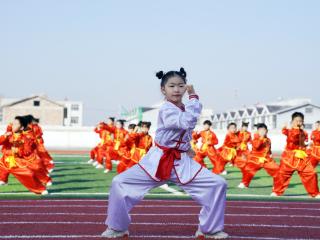 义务教育阶段学校“每天一节体育课” 宿州构建优质体育教育新生态