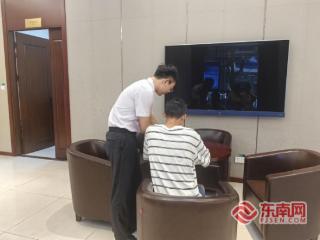 客服”来电助减免？实为骗局！——龙岩农行员工敏锐阻截“非法代理维权”陷阱