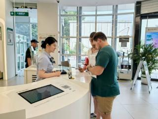 农行济南泺源大观园支行：高效服务无国界，暖心助力外籍友人扎根中国