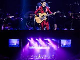 【区瑞强肇庆演唱会深情回顾】一曲乡音诉衷情，故里重聚暖金秋！