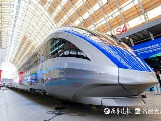 2025国际轨交会在青开幕，全产业链创新赋能城轨新质生产力