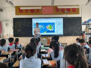 “网”护安全，“童”心同行——乳山市第二实验小学网络安全校园日活动精彩纷呈
