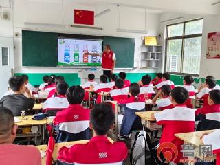 分类校园行 绿色我先行——滕州龙阳镇开展垃圾分类进校园活动