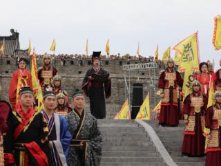 86名2025世界旅游小姐中国年度冠军总决赛佳丽入古城，向世界推广寿县