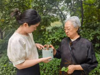 花开邻里间 技暖烟火中 社区有个“90后”农业博士