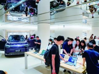 江苏首家华为臻选店亮相德基
