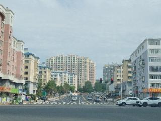 围挡“退场” 城市“焕新”