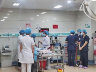 全市危重孕产妇和新生儿救治能力培训及演练在新泰市人民医院举行