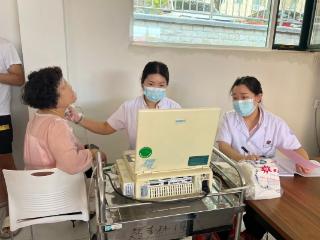 淄博世博高新医院：义诊现场紧急救治 下沉服务守护民生