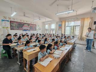 平邑县仲村镇中心小学“静态听课”提高课堂教学实效