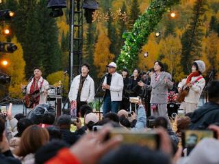 水木年华线上演唱会惊喜阿勒泰，25万人同时在线