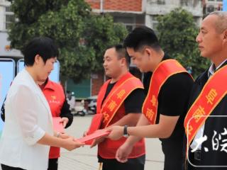 让身边好人当主角 阜南县借文明集市普及文明新风
