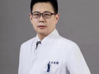 10月7日，国内内镜专家来临沂市中医医院高铁院区坐诊