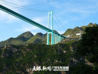 桥下人家｜群山环抱的花江村，我的理想之地