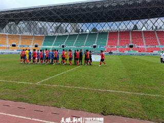 【城超-战报】西安9号球员梅开二度 西安队2:0战胜南阳队