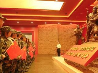 临沂职业学院开展2025级新生主题参观学习活动