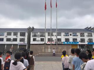 铅山县湖坊镇中心小学：科学之光，照亮未来之路