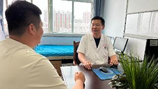 记者走基层｜一家县级小医院 引来百位大专家