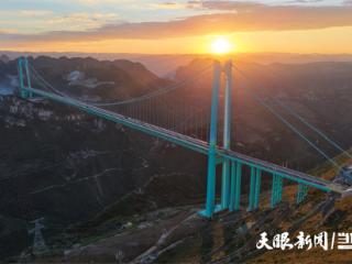 【微纪录片】从茶马古道到“云端高速”｜峡谷上，看花江风华正茂