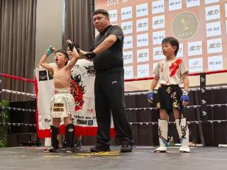 K-1冠军助阵 2025北京格斗青少年对抗赛圆满结束