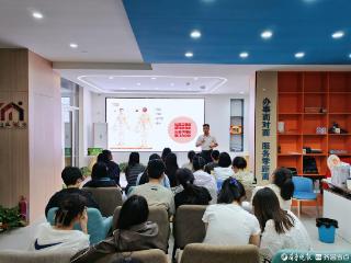乐陵市中街道：文化惠青，养身润心！青年夜校组起“中医养生局”
