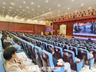 2025年“就在云岩”职业指导走进贵州电商职院