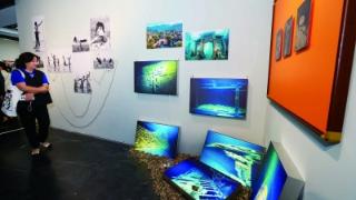 南京“后浪”影像 定格时代“浪花”