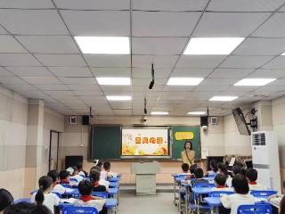 上饶市广信区铁山小学开展青年教师音乐公开课活动